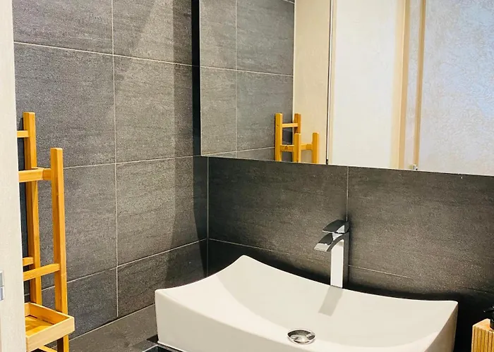 Cosy Modern With Balcony And Matterhorn View Apartment *